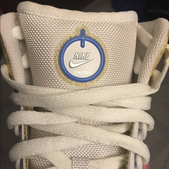 {$mooth’s Nintendo Wii Air Force Two} - Picture 2 of 6